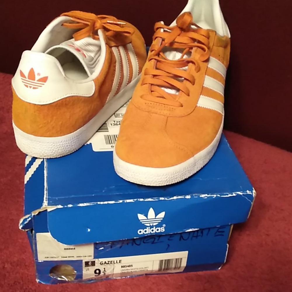 Men's orange Gazelle Adidas